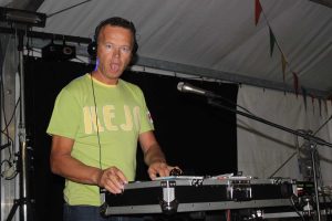 Serata disco-mania con Onorato DJ