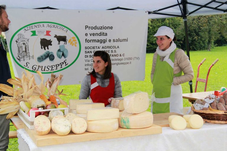 Esposizione prodotti enogastronomici e biologici