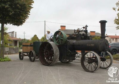 Esposizione trattori d'epoca